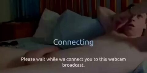 Evan Powers (evan_p18) jerks off in bed